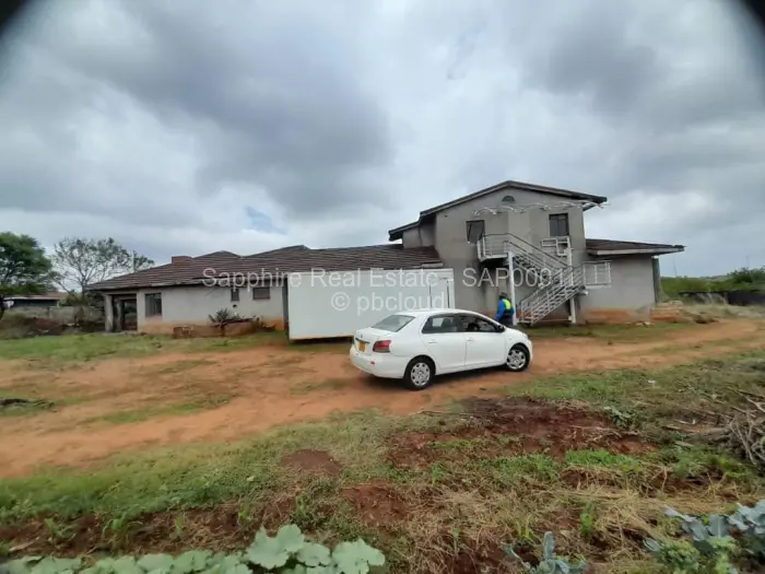 5 Bedroom House for Sale in Burnside, Bulawayo