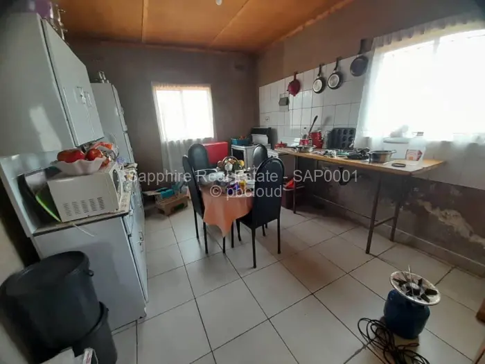 5 Bedroom House for Sale in Burnside, Bulawayo