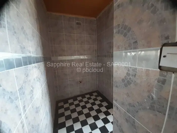 5 Bedroom House for Sale in Burnside, Bulawayo