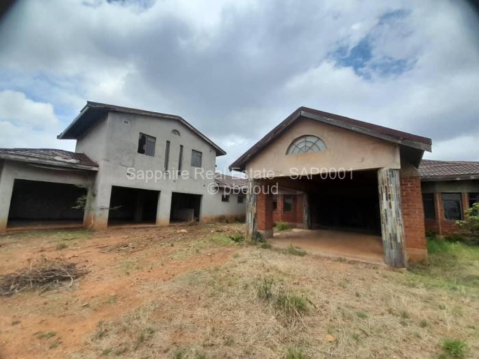 5 Bedroom House for Sale in Burnside, Bulawayo