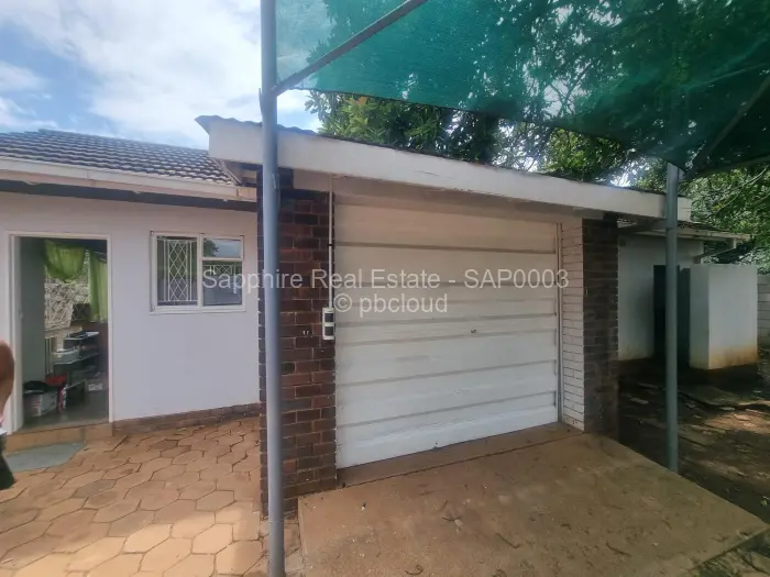 3 Bedroom House for Sale in Ilanda, Bulawayo
