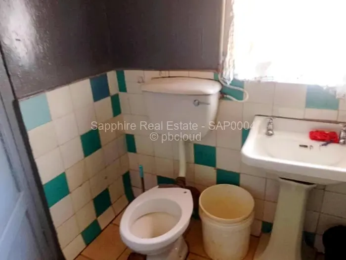 4 Bedroom House for Sale in Queens Park East, Bulawayo
