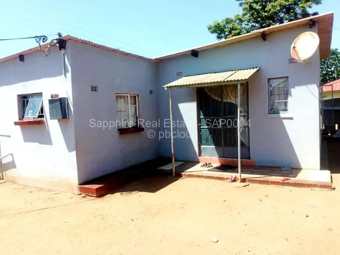 4 Bedroom House for Sale in Queens Park East, Bulawayo