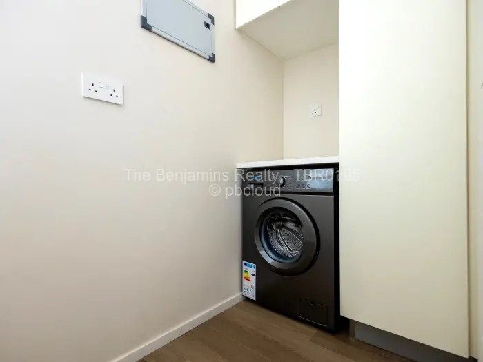 Townhouse/Cluster to Rent in Vainona, Harare