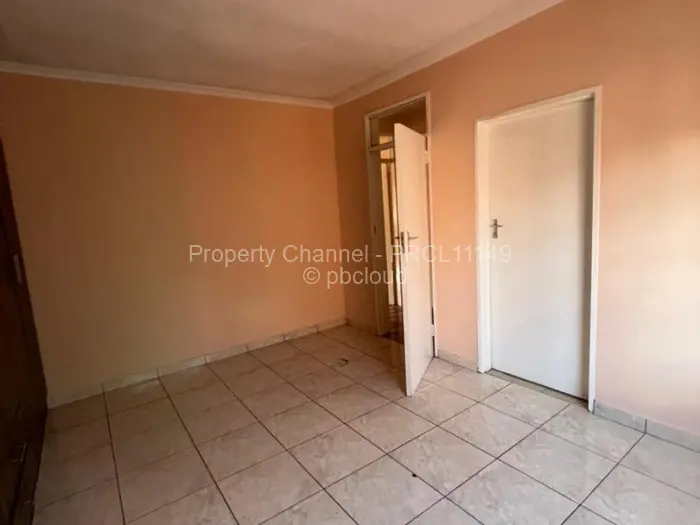 Townhouse/Cluster to Rent in Bluff Hill, Harare