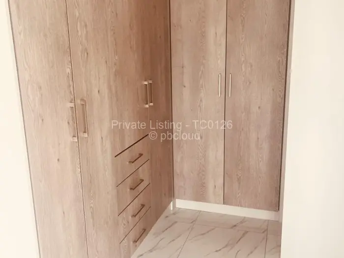 Townhouse/Cluster to Rent in Highlands, Harare