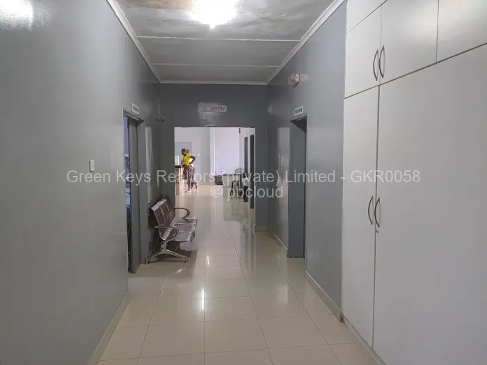 Retail/Shop for Sale in Chitungwiza, Chitungwiza