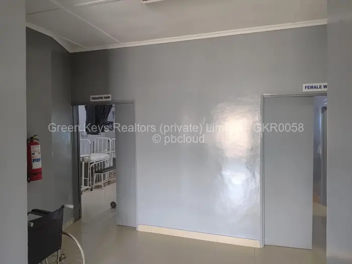 Retail/Shop for Sale in Chitungwiza, Chitungwiza