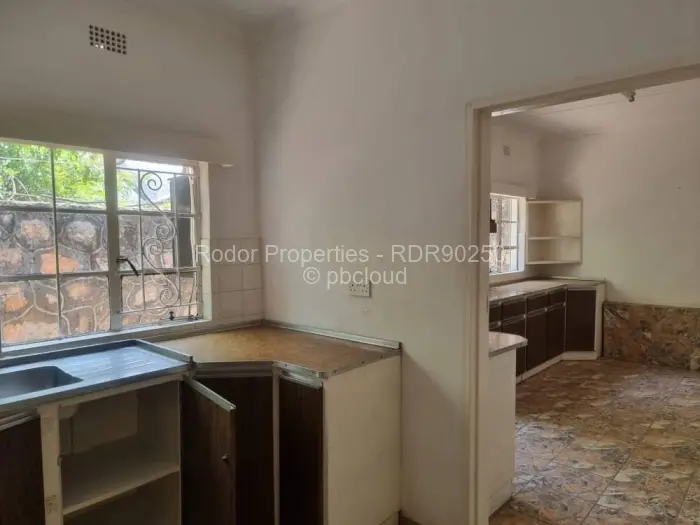 House for Sale in Fortunes Gate, Bulawayo