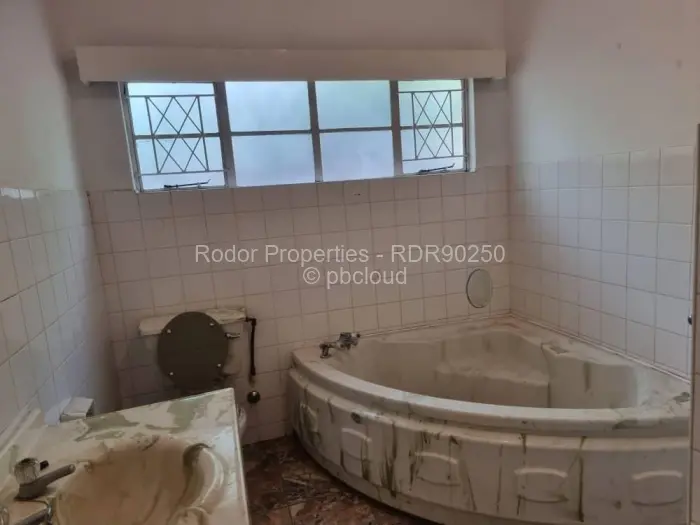 House for Sale in Fortunes Gate, Bulawayo