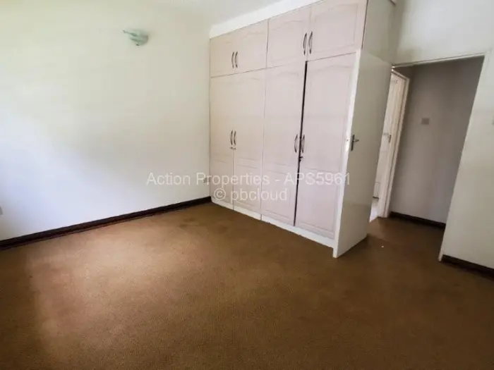 Townhouse/Cluster to Rent in Helensvale, Harare