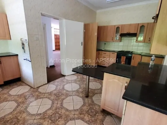 Townhouse/Cluster to Rent in Helensvale, Harare