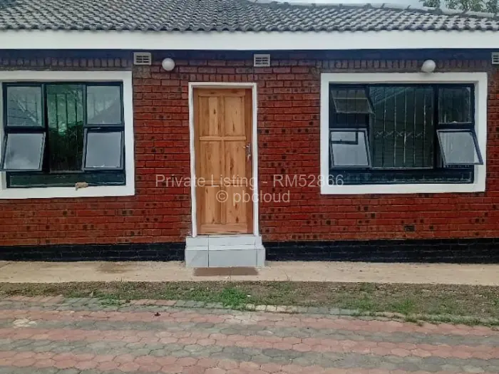 2 Bedroom Cottage/Garden Flat to Rent in Bluff Hill, Harare