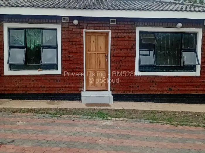 2 Bedroom Cottage/Garden Flat to Rent in Bluff Hill, Harare