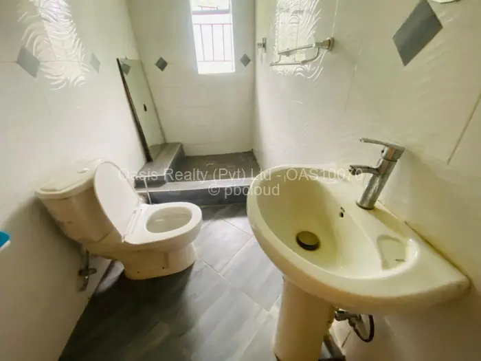 2 Bedroom House to Rent in Chadcombe, Harare