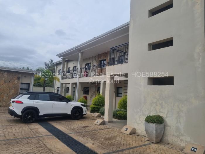 Townhouse/Cluster for Sale in Newlands, Harare