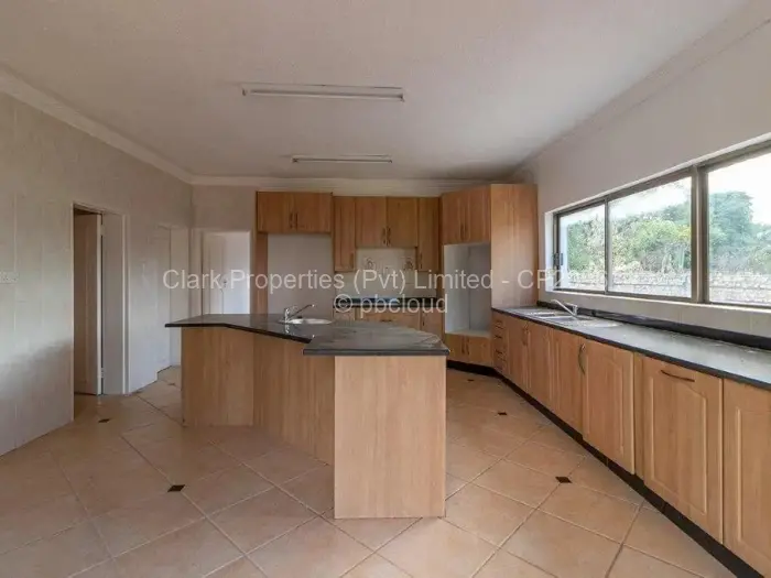 4 Bedroom House for Sale in Gunhill, Harare