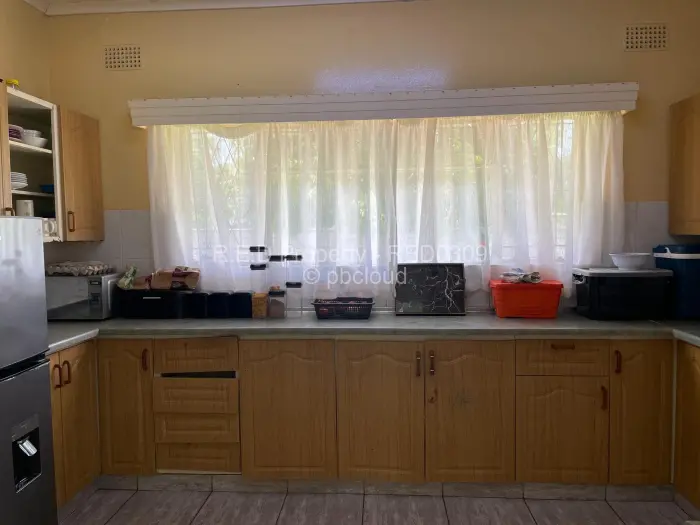 3 Bedroom House for Sale in Riverside South, Bulawayo