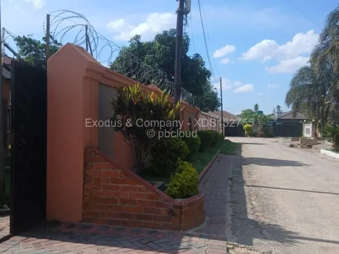 4 Bedroom House for Sale in Mainway Meadows, Harare