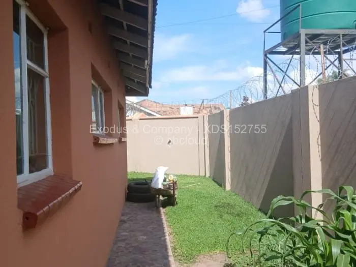 4 Bedroom House for Sale in Mainway Meadows, Harare