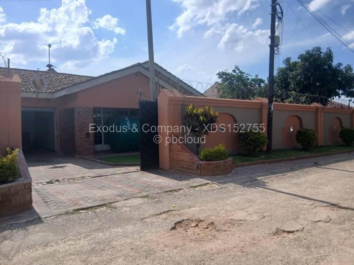 4 Bedroom House for Sale in Mainway Meadows, Harare