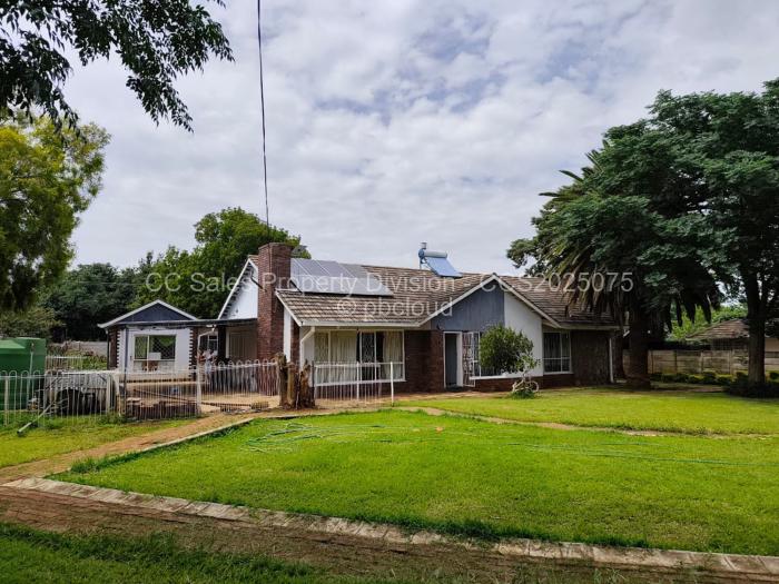 3 Bedroom House for Sale in Ilanda, Bulawayo