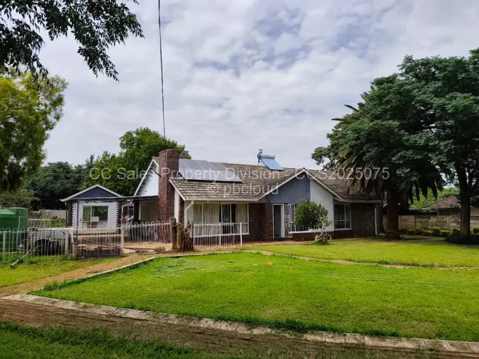 3 Bedroom House for Sale in Ilanda, Bulawayo
