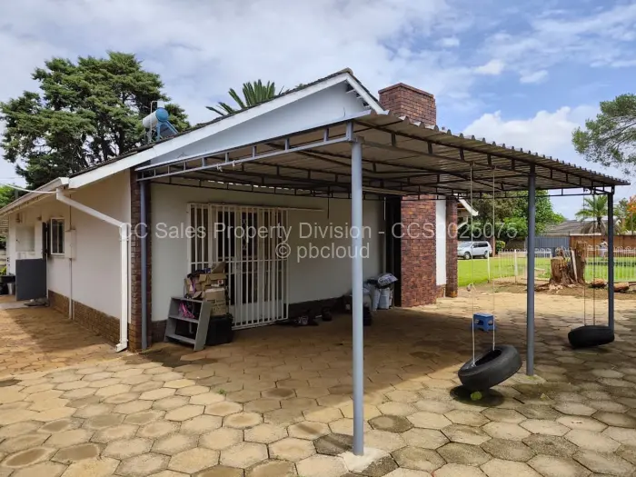 3 Bedroom House for Sale in Ilanda, Bulawayo