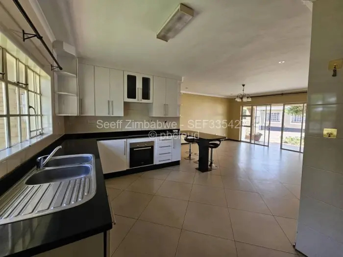 Flat/Apartment to Rent in Greendale North, Harare