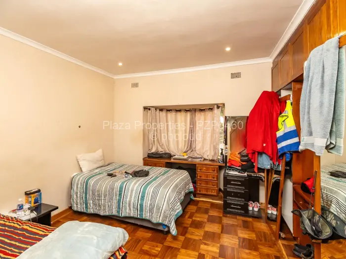 3 Bedroom House to Rent in Chisipite, Harare