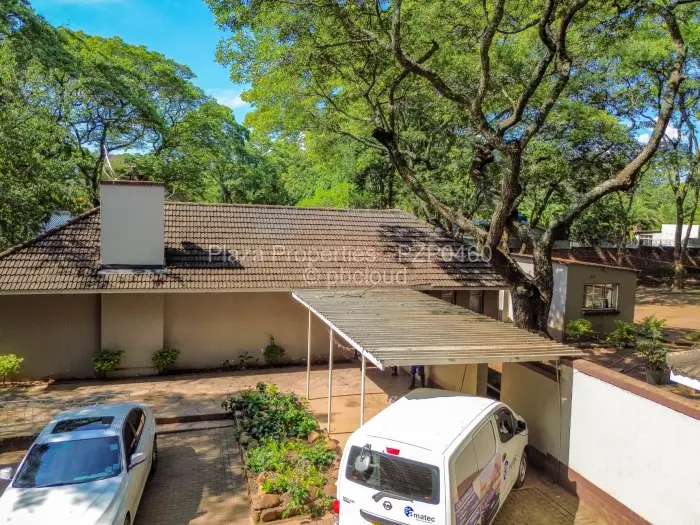 3 Bedroom House to Rent in Chisipite, Harare