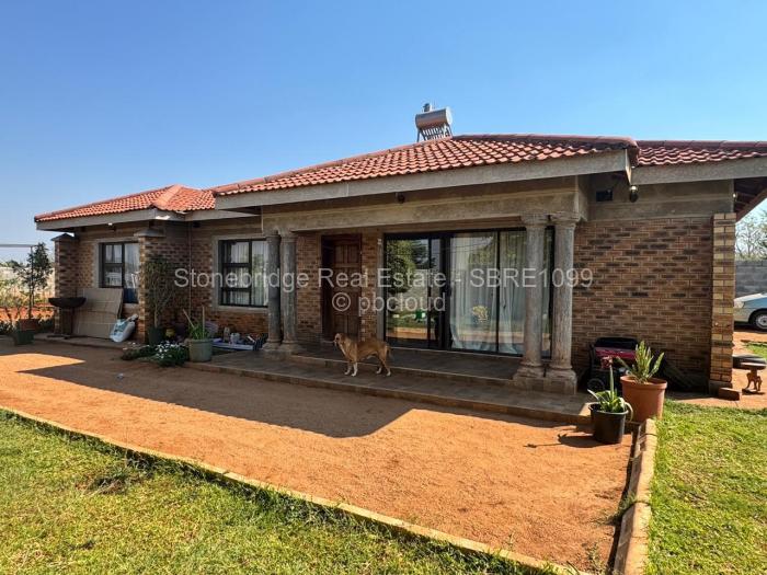 3 Bedroom House for Sale in Emhlangeni, Bulawayo