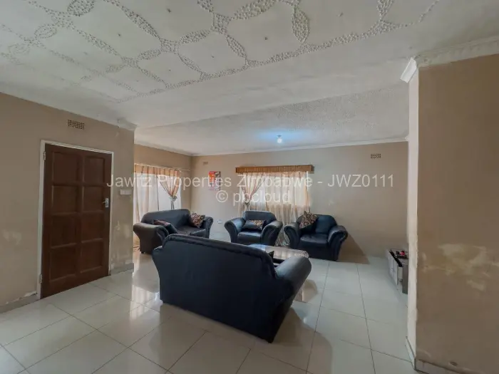 4 Bedroom House for Sale in Mainway Meadows, Harare