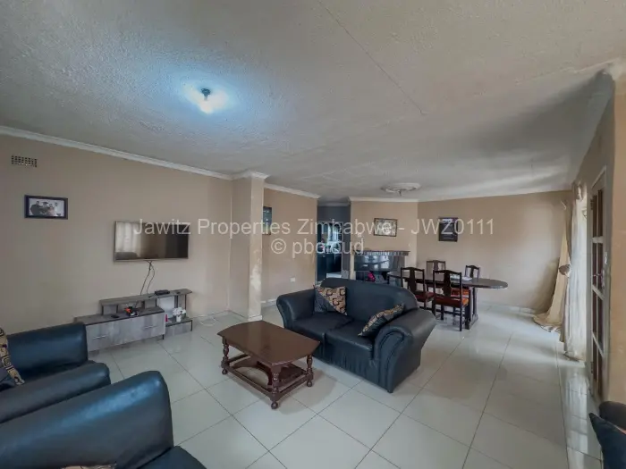 4 Bedroom House for Sale in Mainway Meadows, Harare