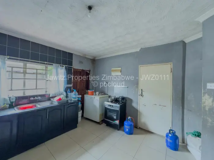 4 Bedroom House for Sale in Mainway Meadows, Harare
