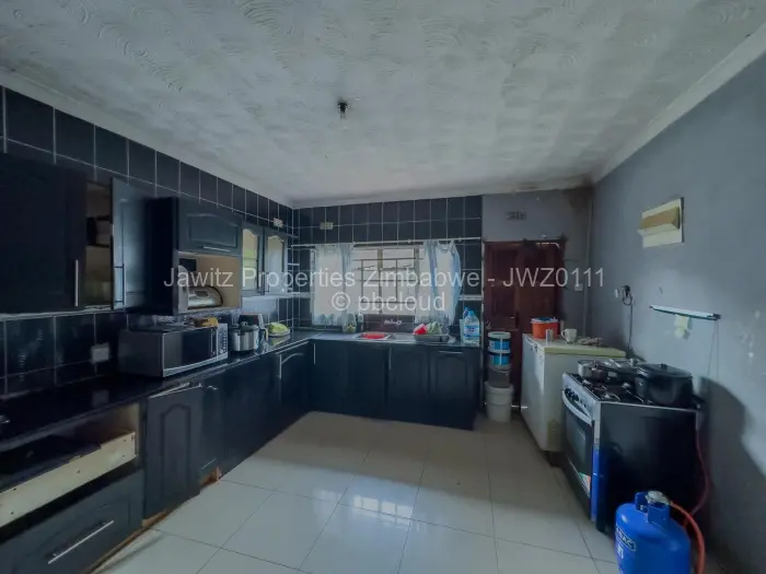 4 Bedroom House for Sale in Mainway Meadows, Harare