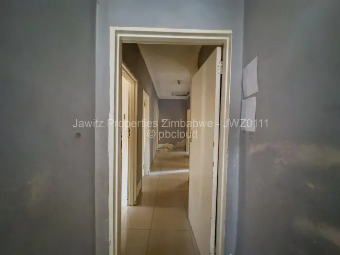 4 Bedroom House for Sale in Mainway Meadows, Harare