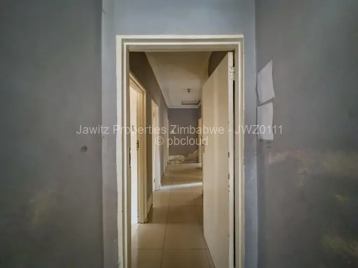 4 Bedroom House for Sale in Mainway Meadows, Harare