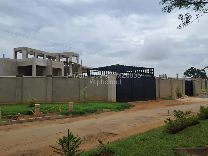 Townhouse/Cluster for Sale in Borrowdale, Harare