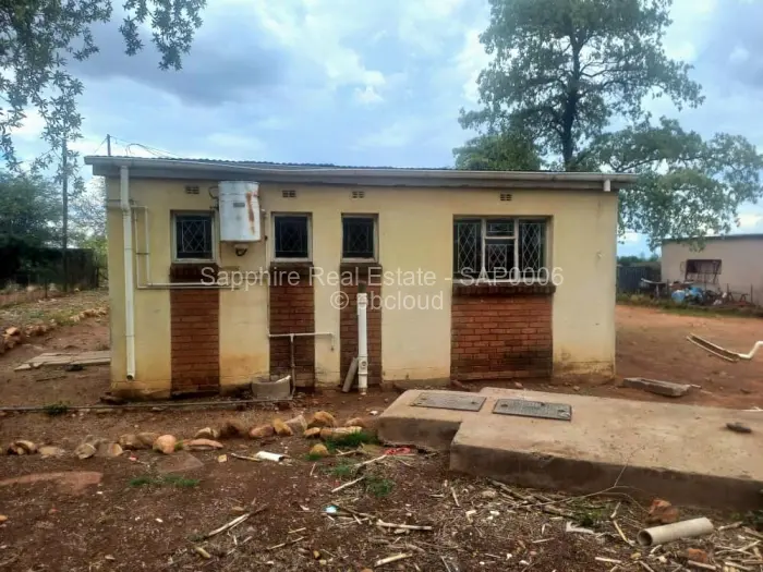 2 Bedroom House for Sale in Harrisvale, Bulawayo