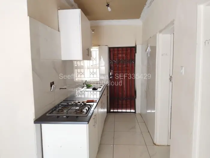 12 Bedroom House for Sale in Adelaide Pk Gweru, Gweru