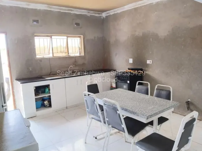 12 Bedroom House for Sale in Adelaide Pk Gweru, Gweru