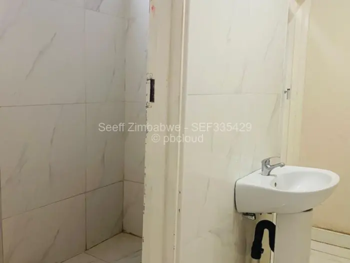 12 Bedroom House for Sale in Adelaide Pk Gweru, Gweru