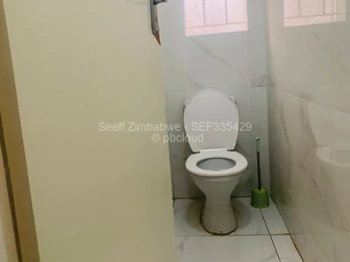 12 Bedroom House for Sale in Adelaide Pk Gweru, Gweru