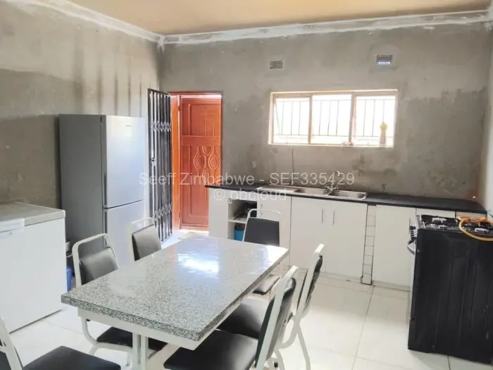 12 Bedroom House for Sale in Adelaide Pk Gweru, Gweru