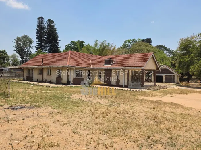 4 Bedroom House for Sale in Waterfalls, Harare