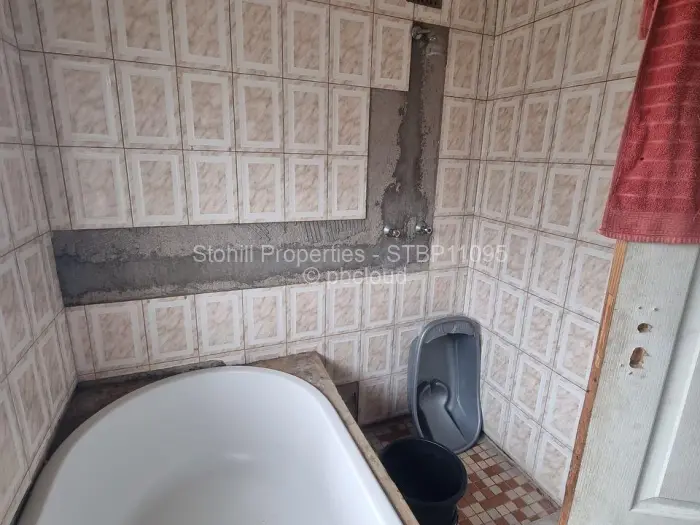 4 Bedroom House for Sale in Glen View, Harare