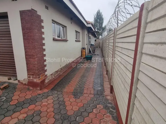 4 Bedroom House for Sale in Glen View, Harare