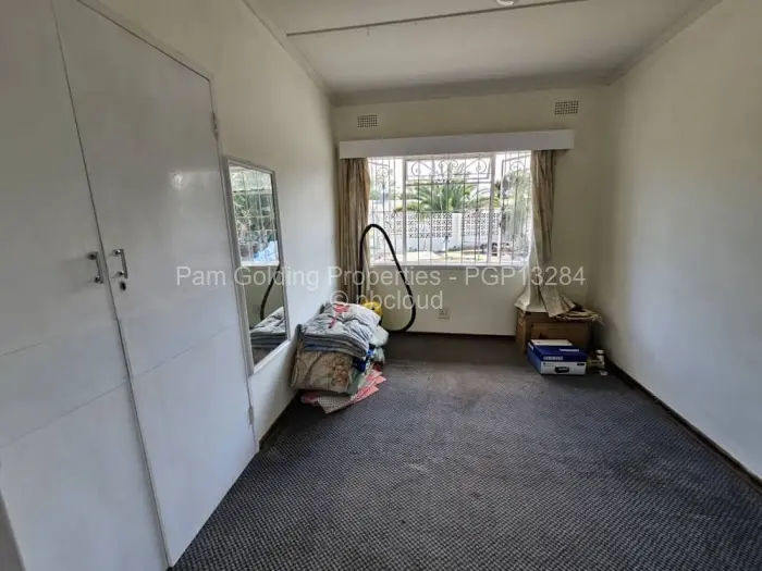 3 Bedroom House for Sale in Hillcrest, Bulawayo