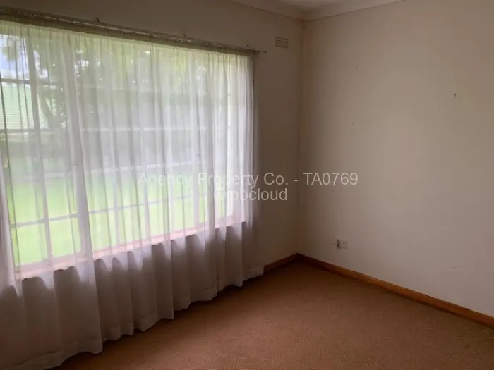 Townhouse/Cluster to Rent in Borrowdale Brooke, Harare